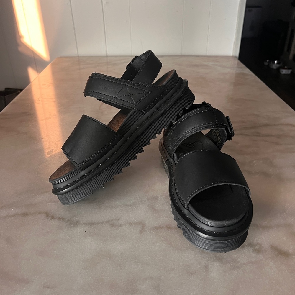 Dr. Martins Women’s Voss Gladiator Sandals size 7